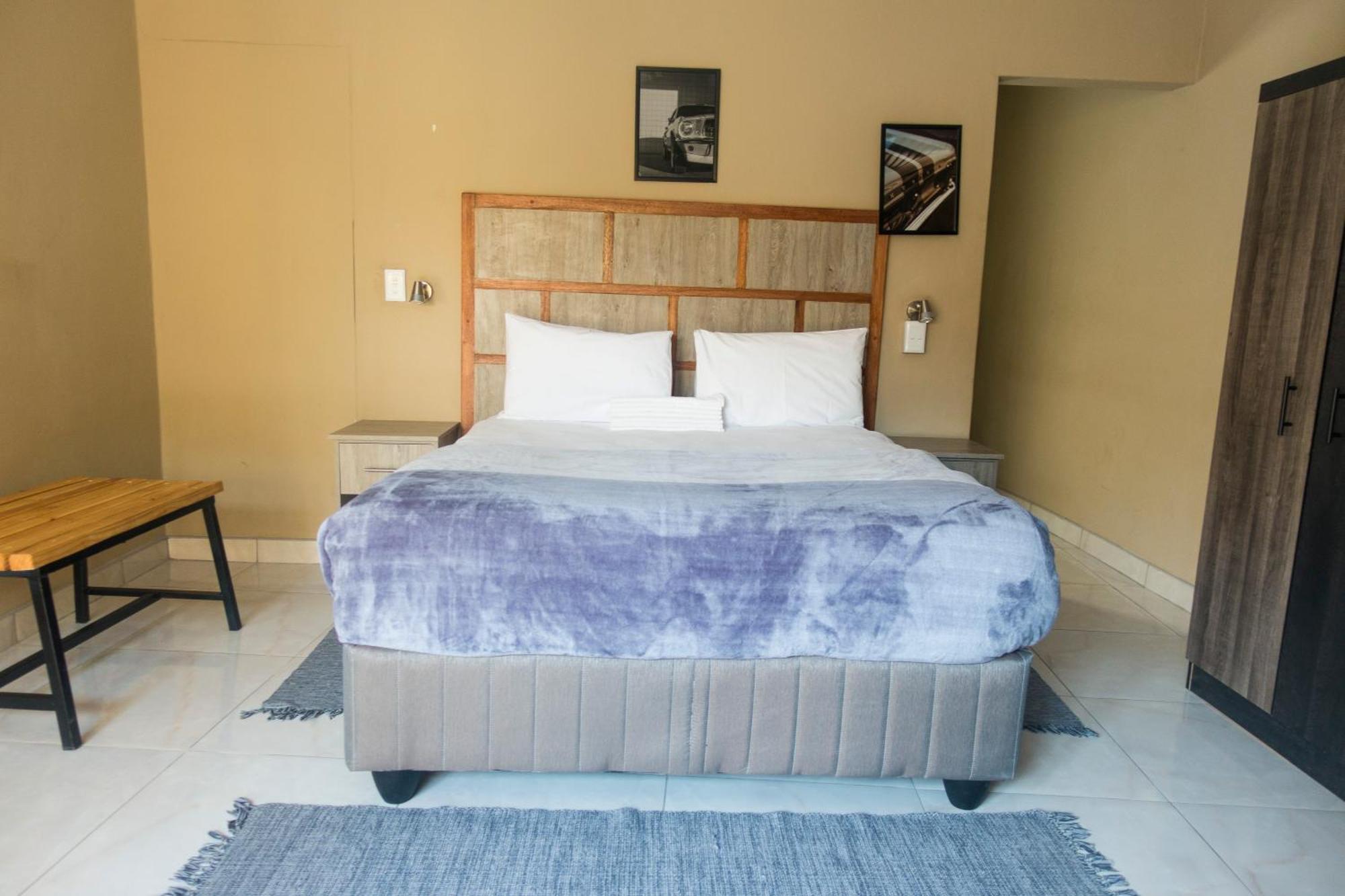 Bed and breakfast Ondangwa Rest Camp Extérieur photo