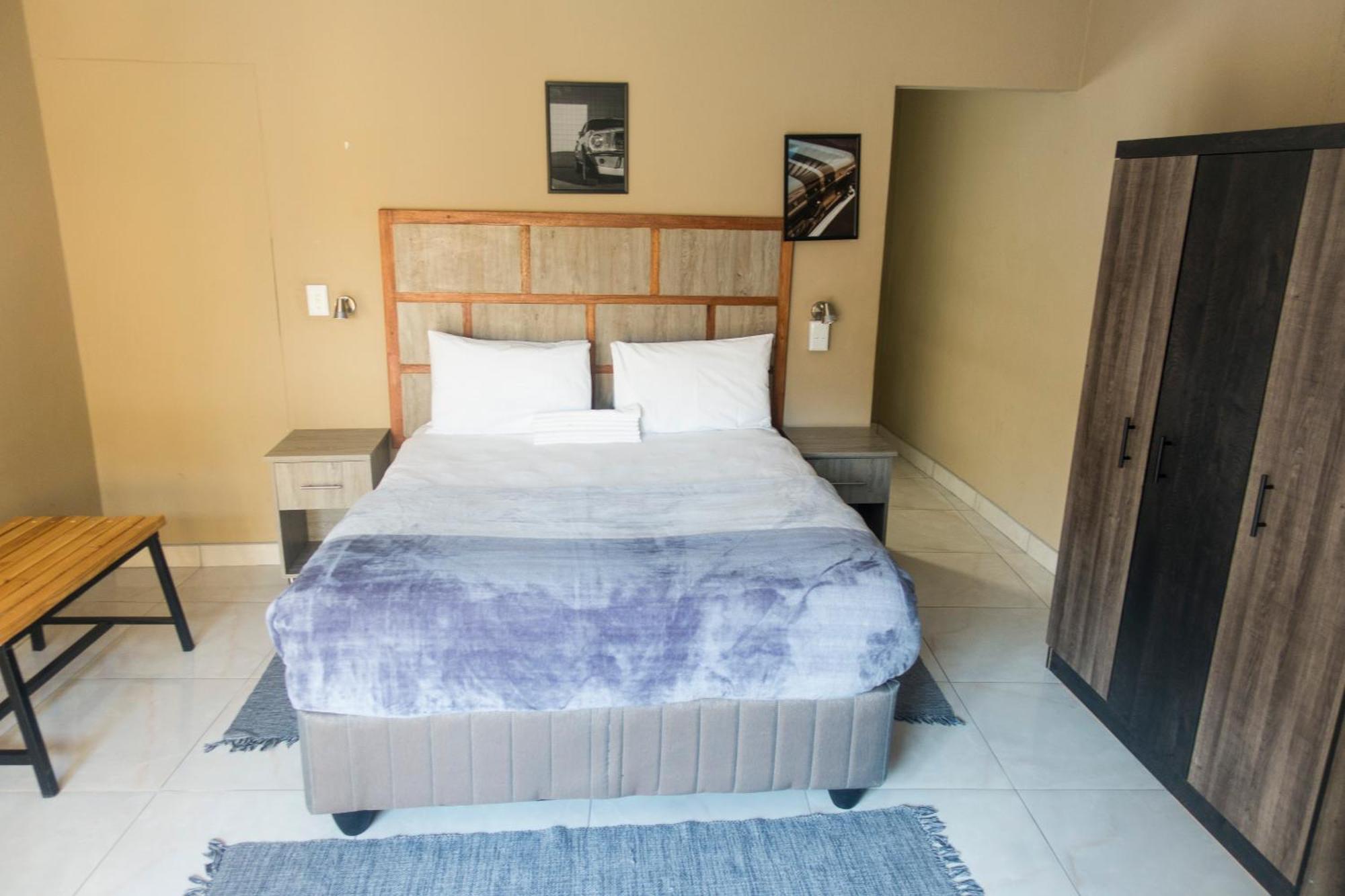 Bed and breakfast Ondangwa Rest Camp Extérieur photo
